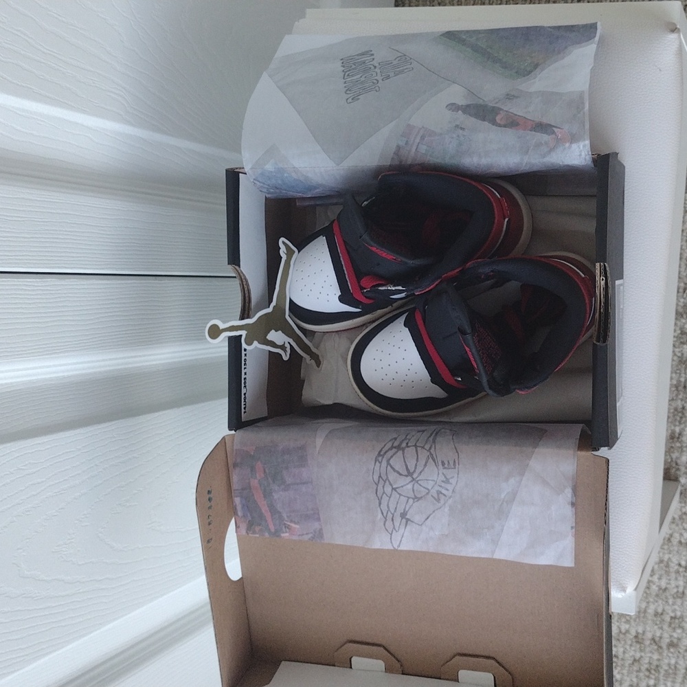 Air Jordan Retro High OG Casual Shoes, Size 7c - Picture 12 of 16